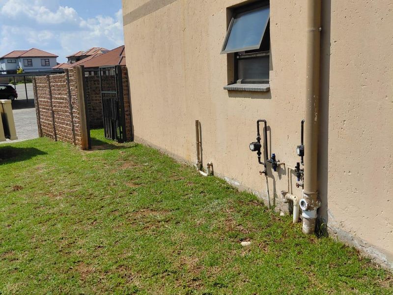 Apartment For Sale In Boksburg - Photo 6
