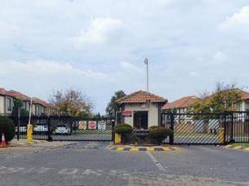 Apartment For Sale In Boksburg - Photo 2