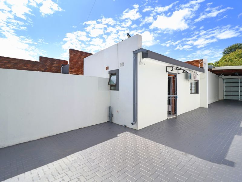 Apartment Rental Monthly In Sandton - Photo 4