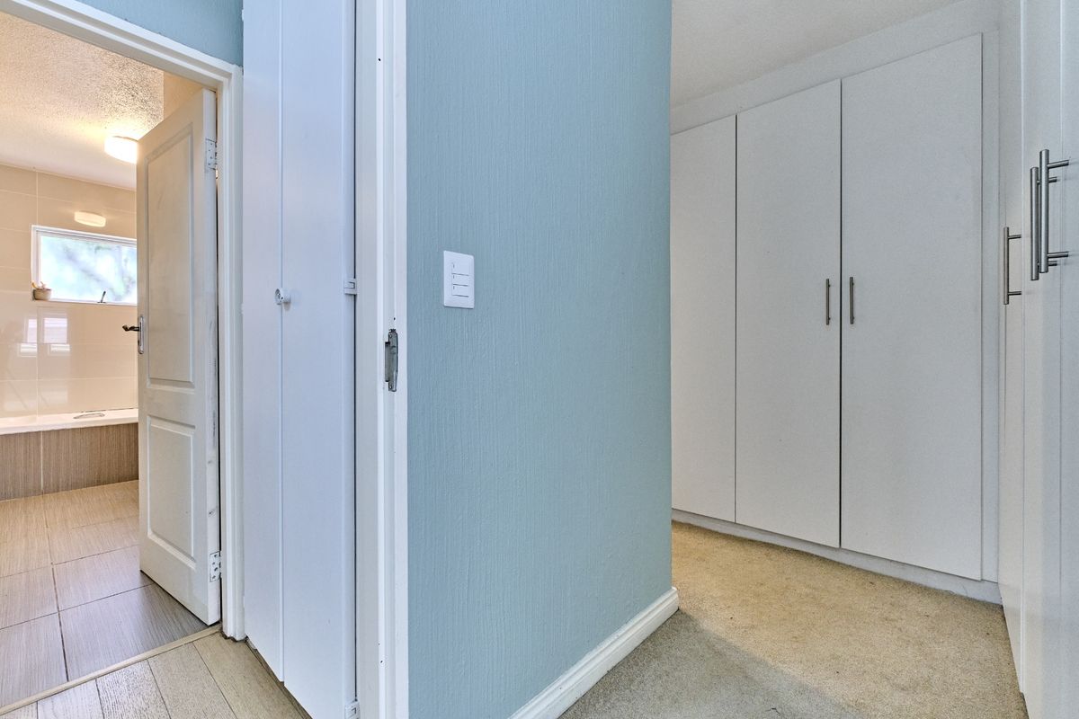 Apartment Rental Monthly In Sandton - Photo 3