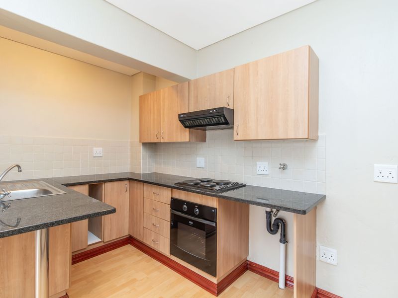 Apartment Rental Monthly In Sandton - Photo 2