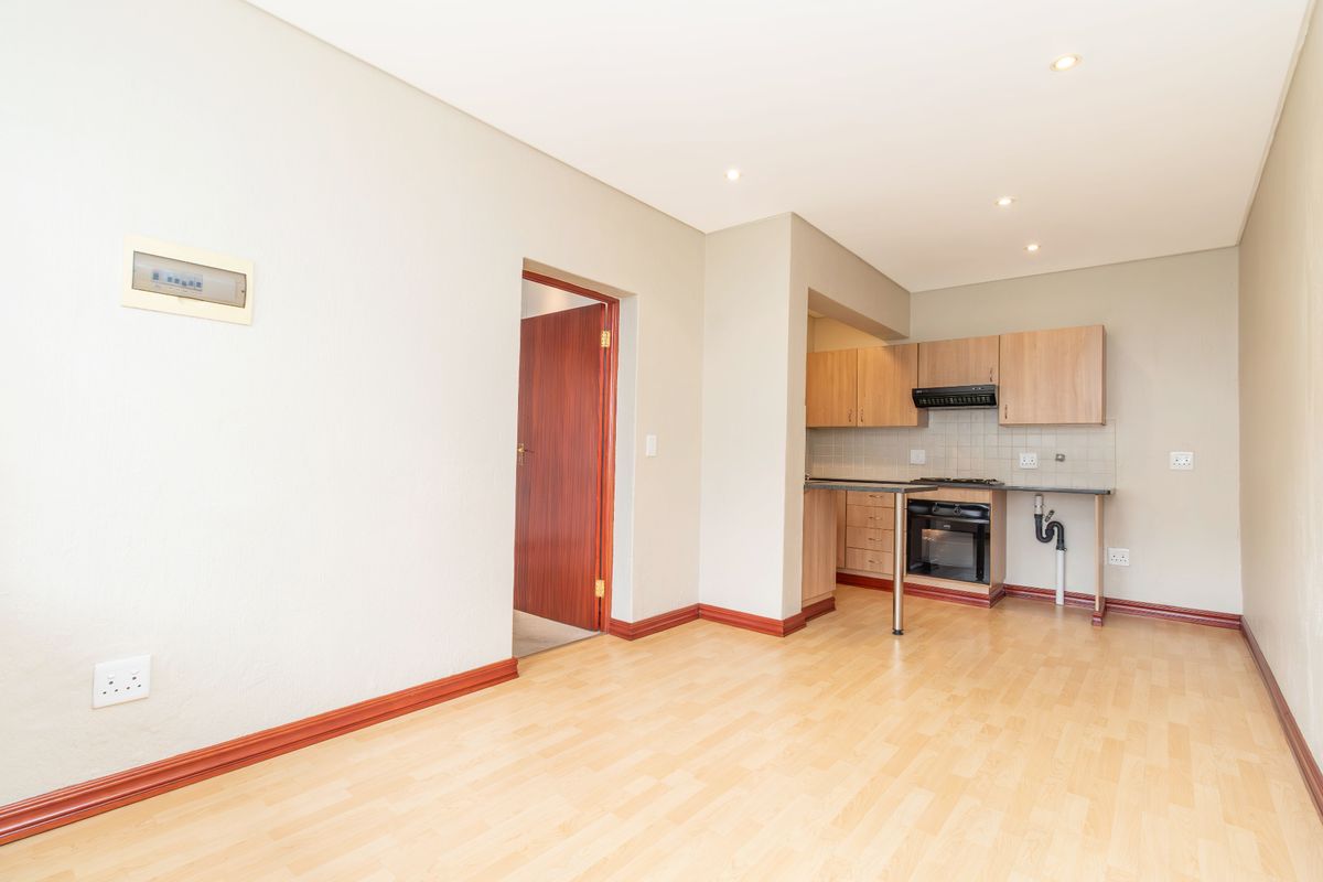 Apartment Rental Monthly In Sandton - Photo 5