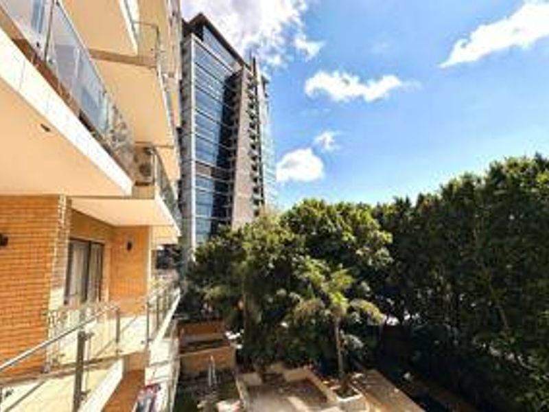 Apartment For Sale In Sandton - Photo 2