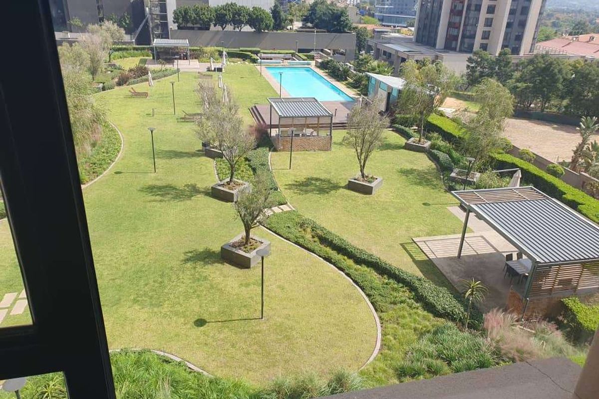 Apartment Rental Monthly In Sandton - Photo 3