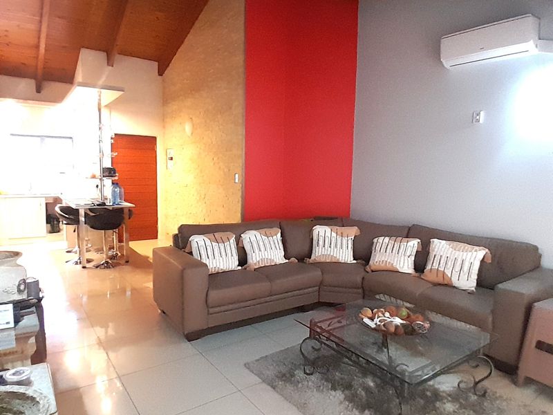 Apartment For Sale In Sandton - Photo 3
