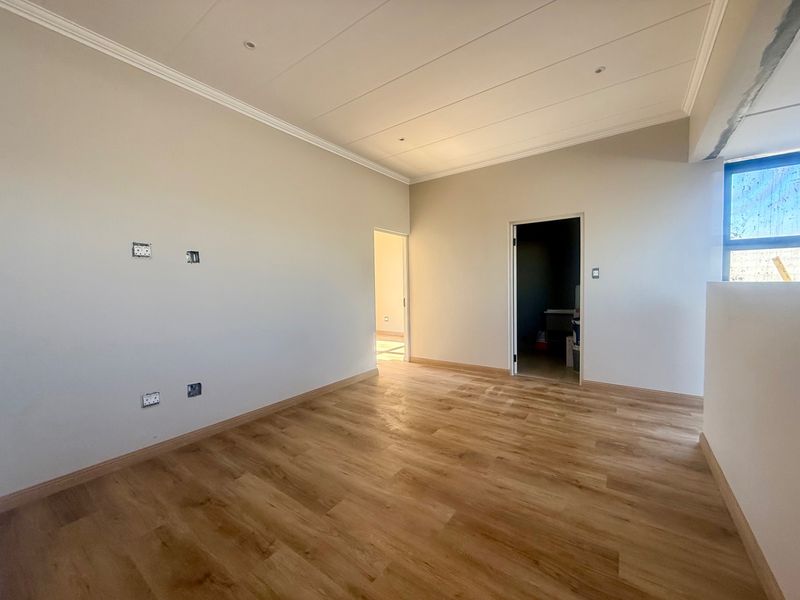 Townhouse For Sale In Bloemfontein - Photo 10