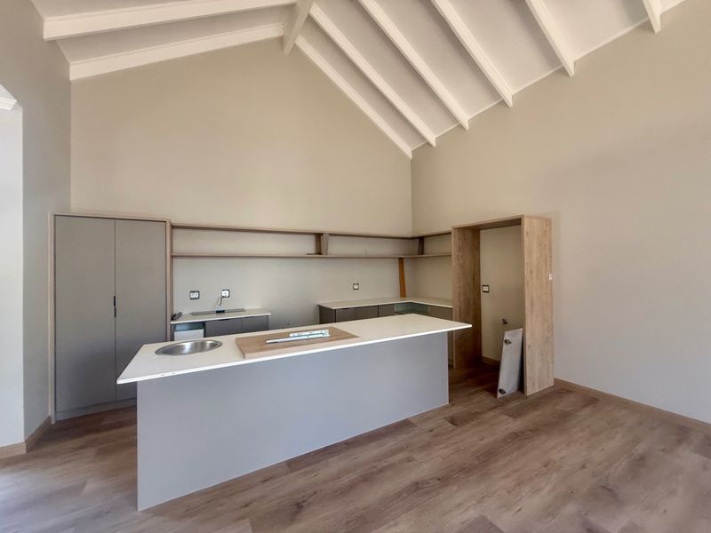 Townhouse For Sale In Bloemfontein - Photo 2