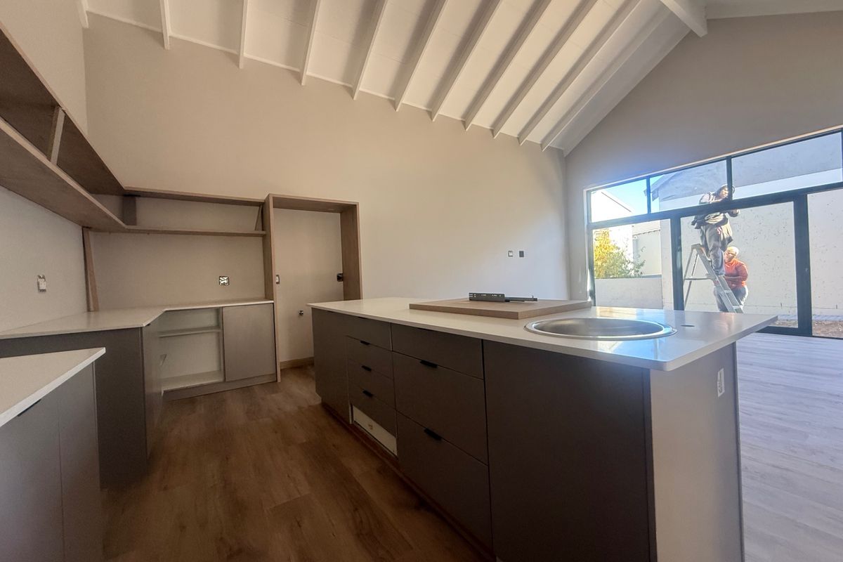Townhouse For Sale In Bloemfontein - Photo 3