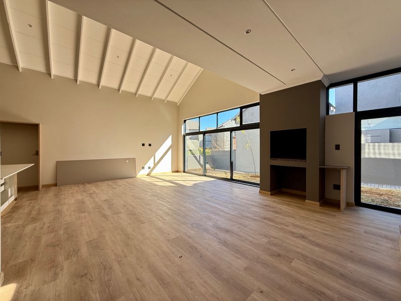 Townhouse For Sale In Bloemfontein - Photo 9