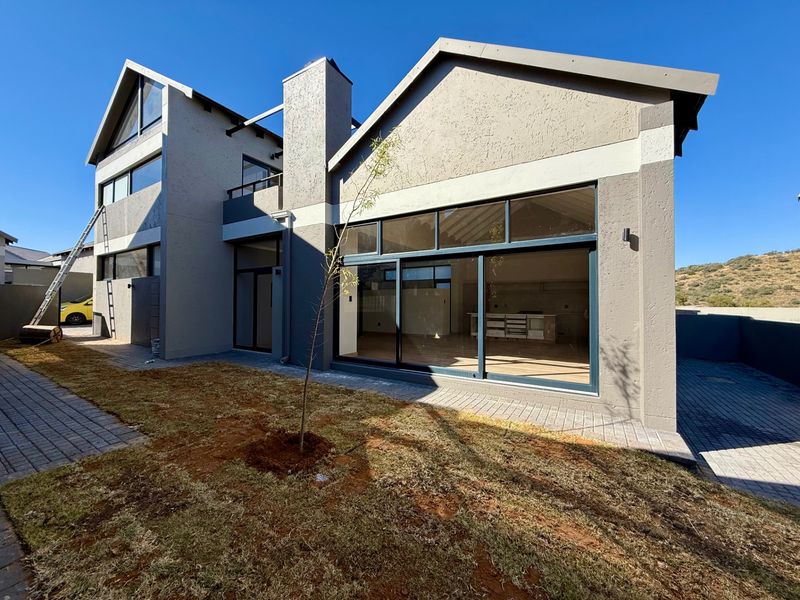 Townhouse For Sale In Bloemfontein - Photo 1
