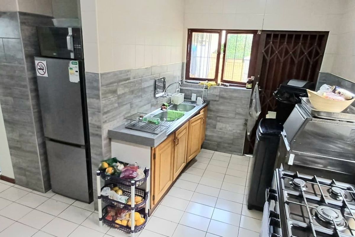 Townhouse For Sale In Umzumbe - Photo 4