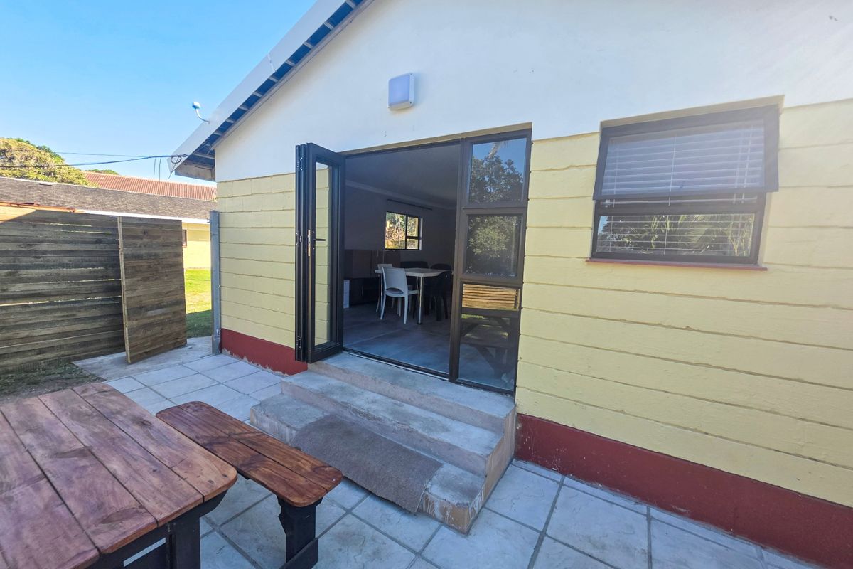 House Rental Monthly In Margate - Photo 2