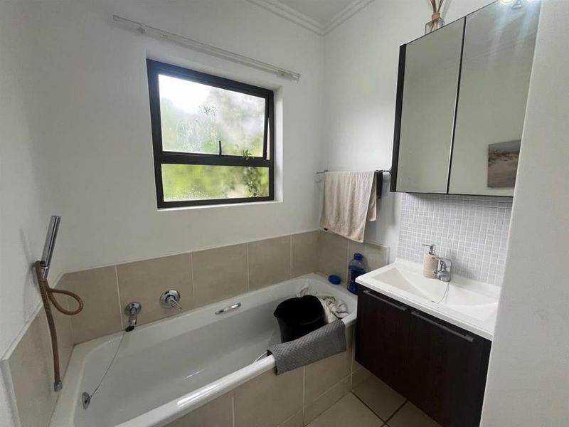 Apartment For Sale In Sandton - Photo 9