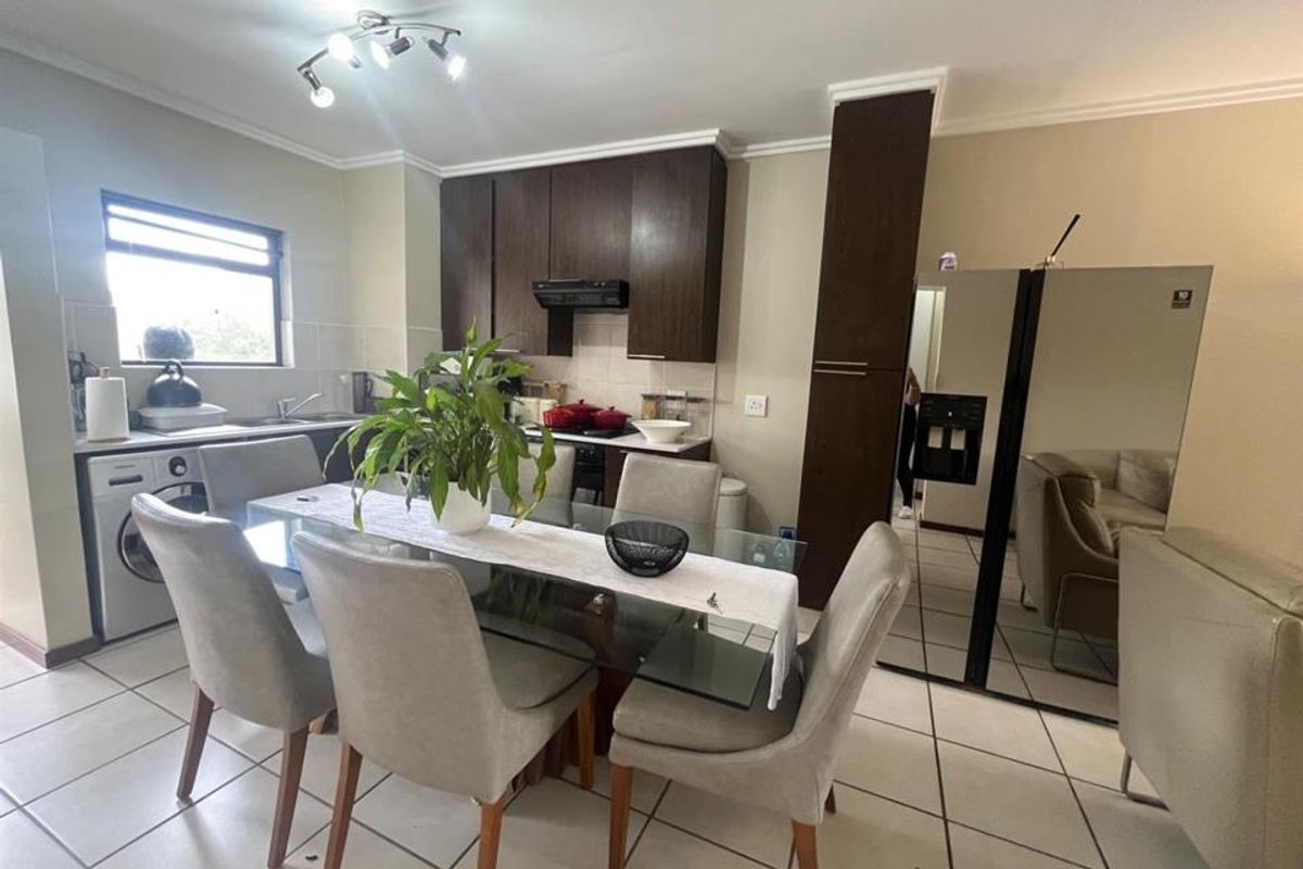 Apartment For Sale In Sandton - Photo 5