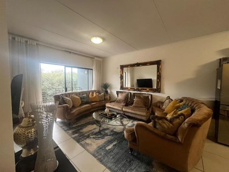 Apartment For Sale In Sandton - Photo 2