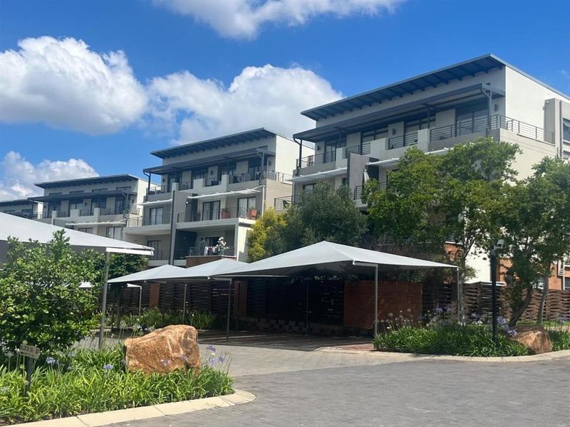 Apartment For Sale In Sandton - Photo 1