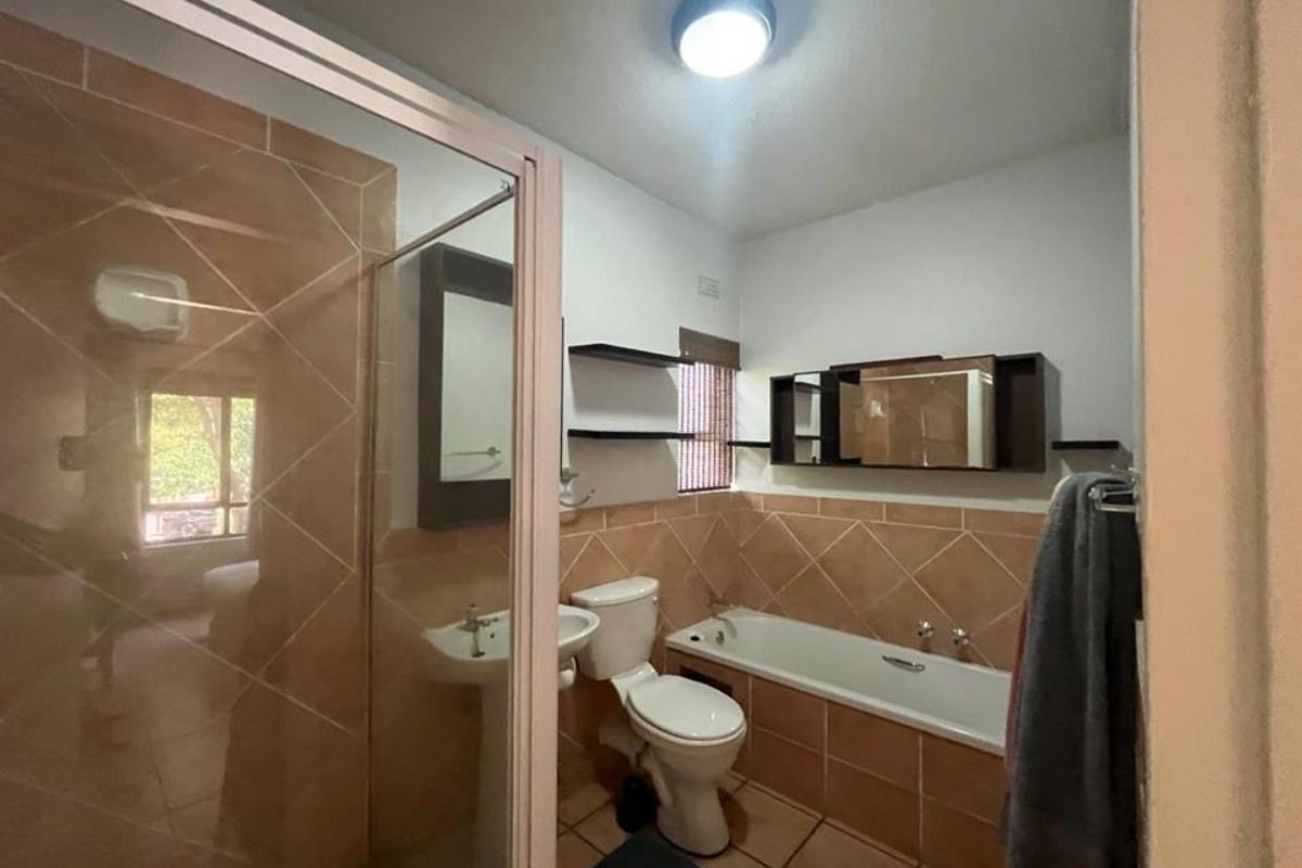 Apartment For Sale In Sandton - Photo 5