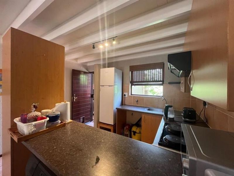 Apartment For Sale In Sandton - Photo 3