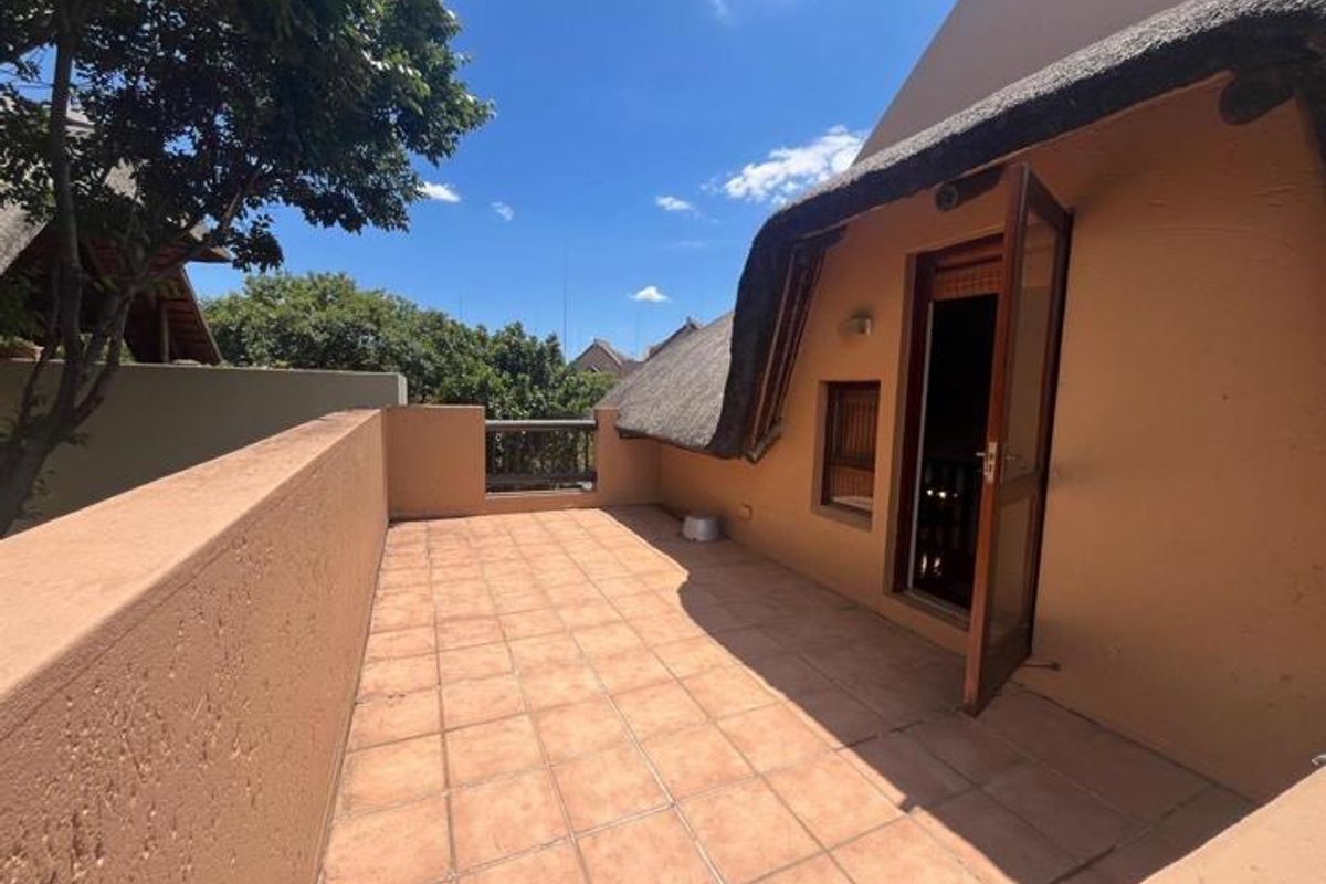 Apartment For Sale In Sandton - Photo 2