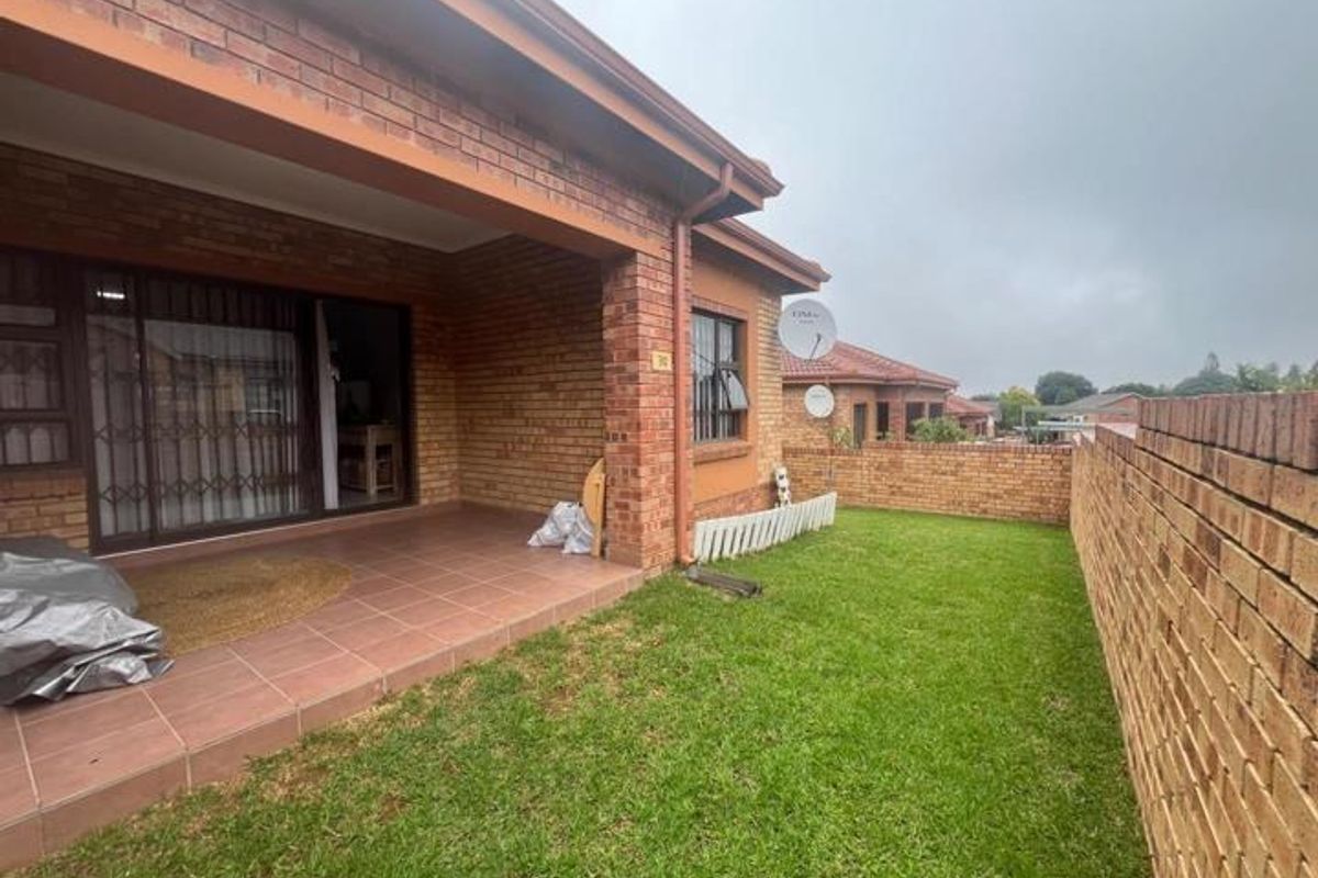 Townhouse For Sale In Roodepoort - Photo 2