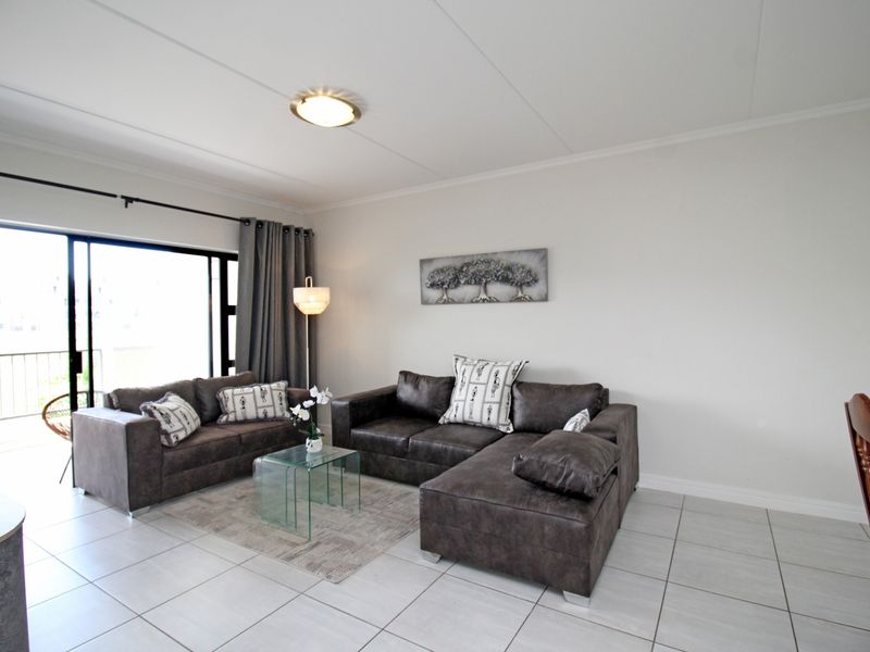 Apartment Rental Monthly In Midrand - Photo 2