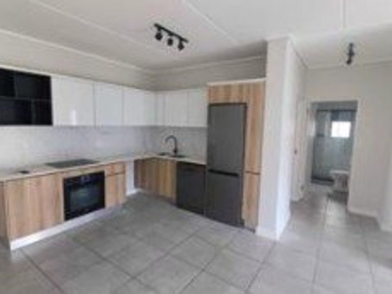 Apartment Rental Monthly In Midrand - Photo 4