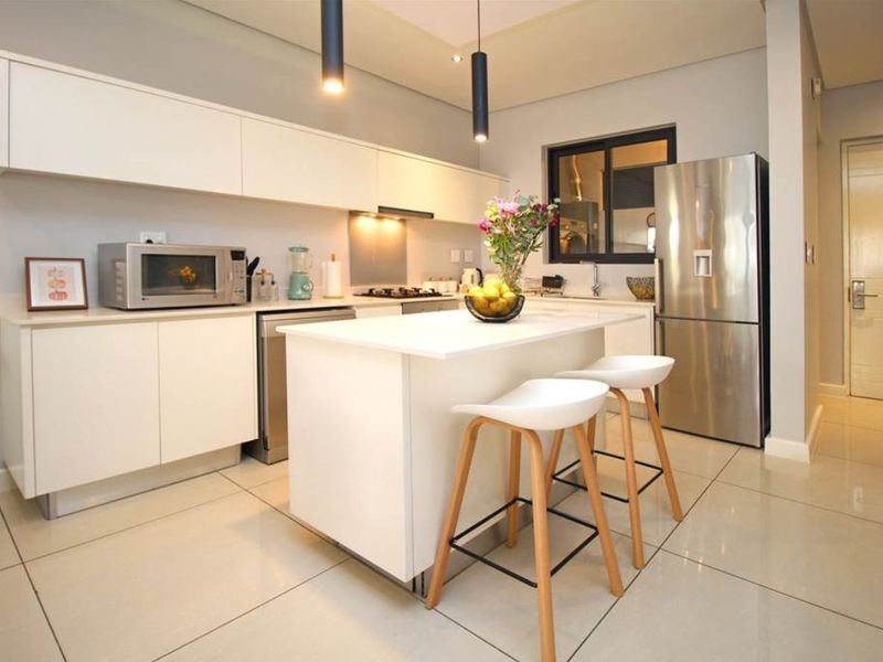 Apartment Rental Monthly In Sandton - Photo 9
