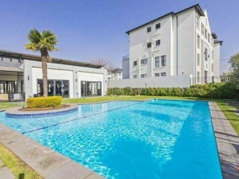 Apartment For Sale In Sandton - Photo 2