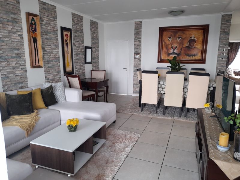 Apartment For Sale In Sandton - Photo 9