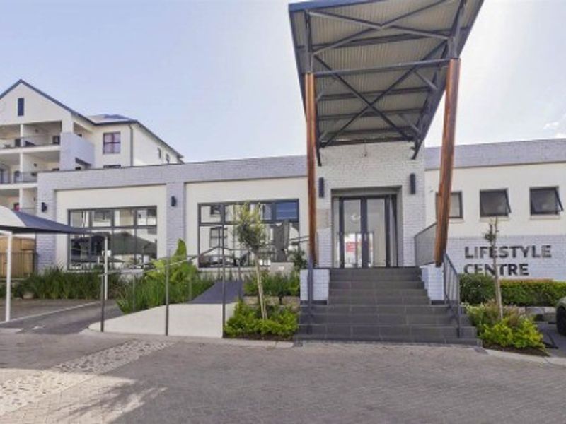 Apartment For Sale In Sandton - Photo 2