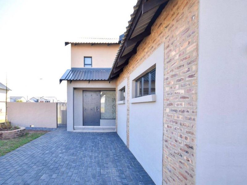 House For Sale In Centurion - Photo 7