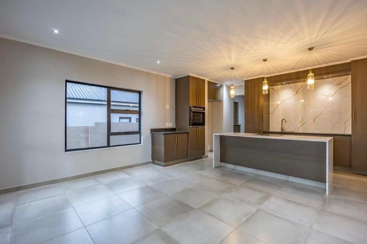 House For Sale In Centurion - Photo 3