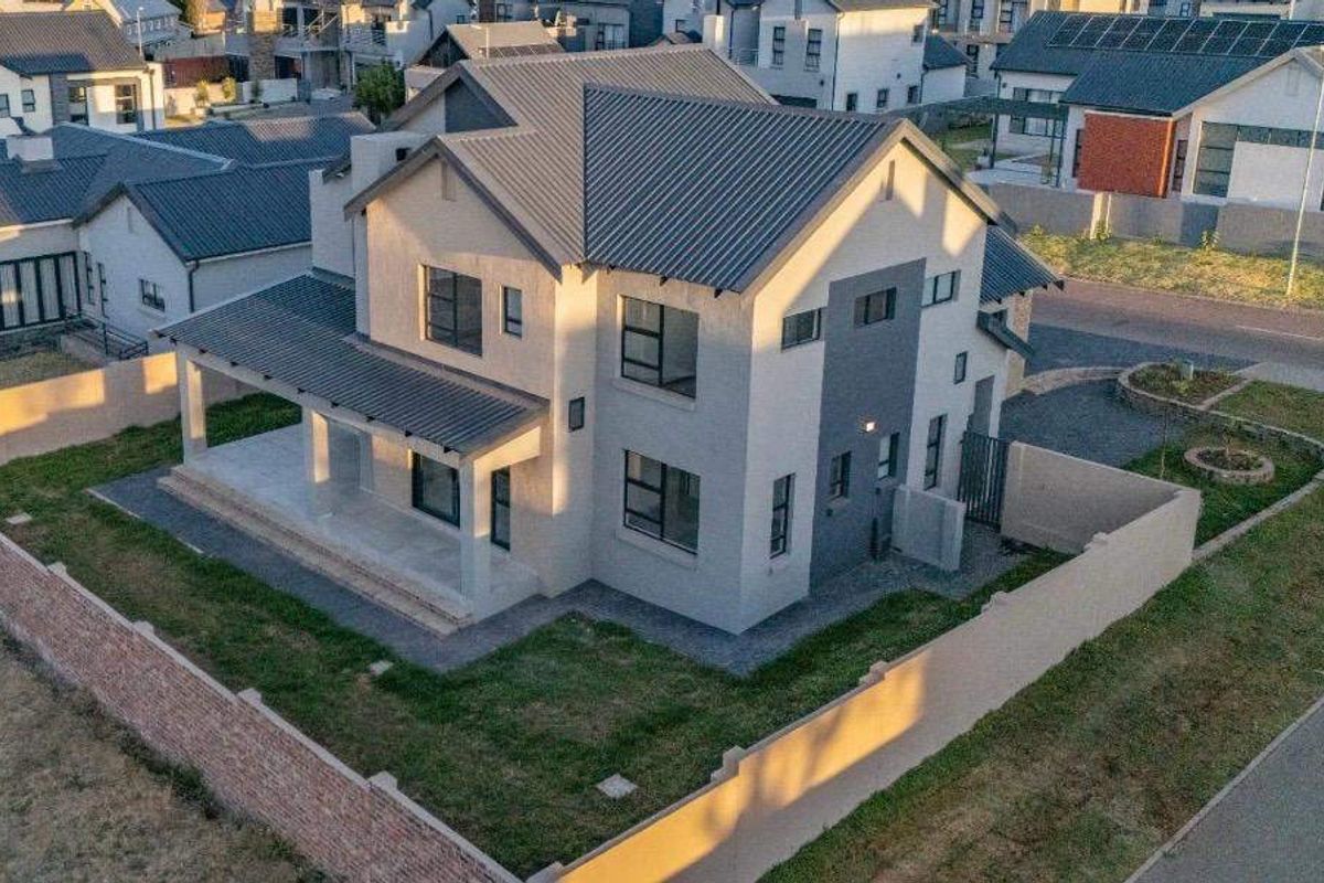 House For Sale In Centurion - Photo 2