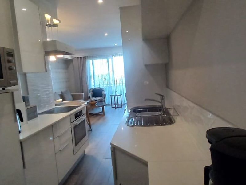 Apartment For Sale In Pretoria - Photo 8
