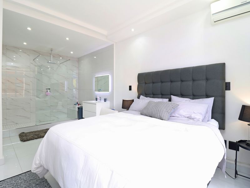 Apartment Rental Monthly In Sandton - Photo 10