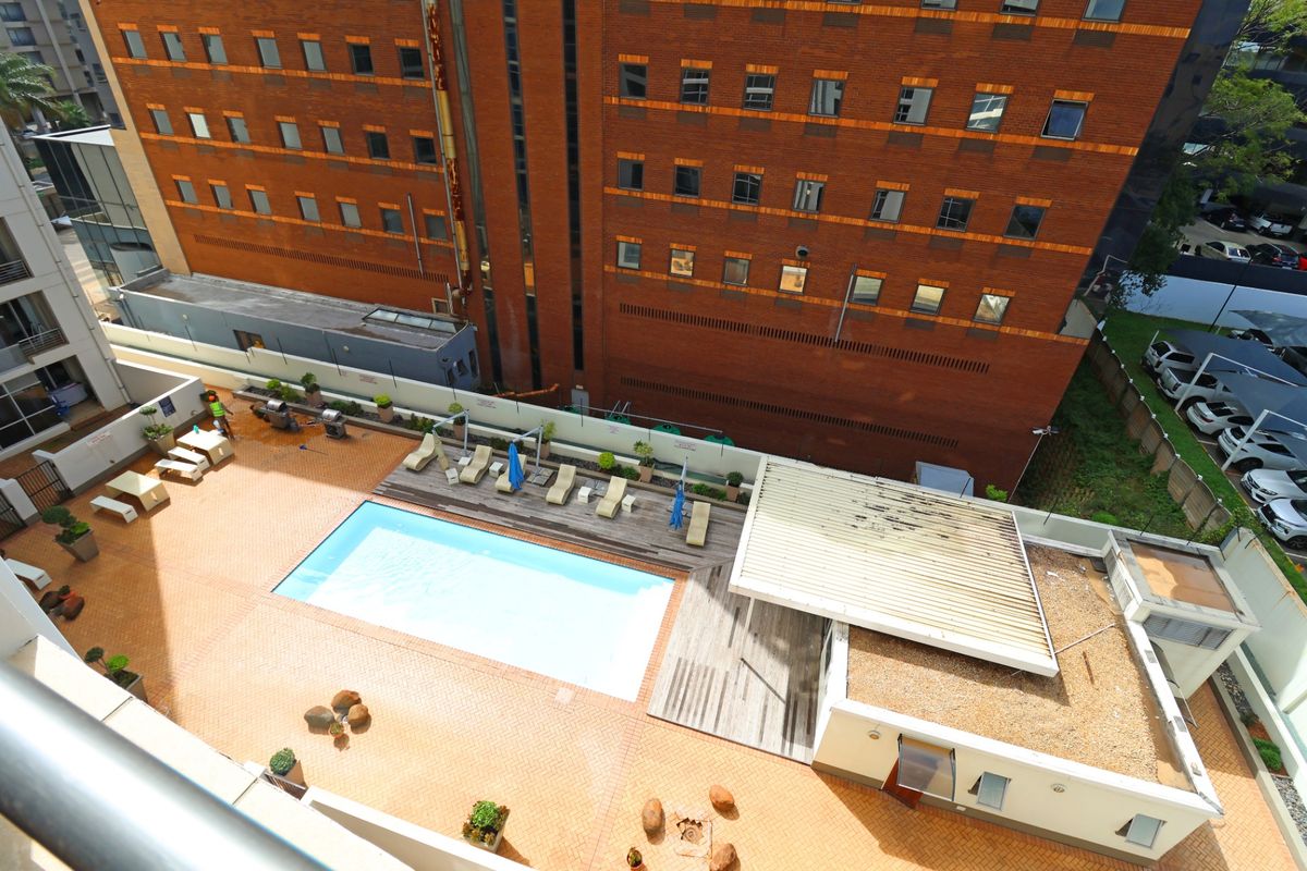 Apartment Rental Monthly In Sandton - Photo 4