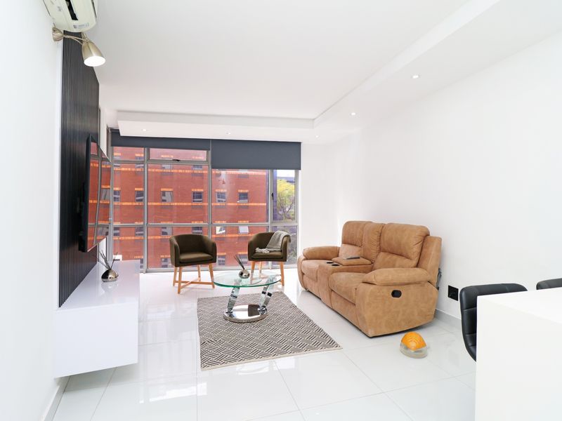 Apartment Rental Monthly In Sandton - Photo 3