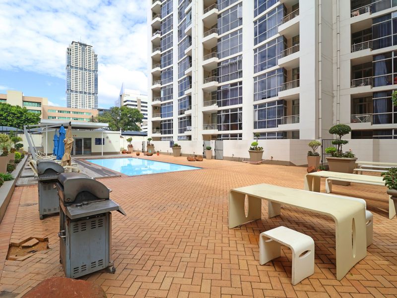 Apartment Rental Monthly In Sandton - Photo 7