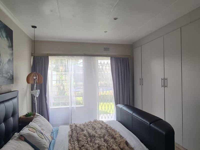 Townhouse For Sale In Germiston - Photo 10