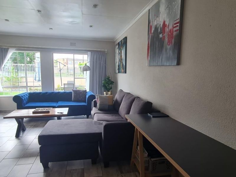 Townhouse For Sale In Germiston - Photo 3