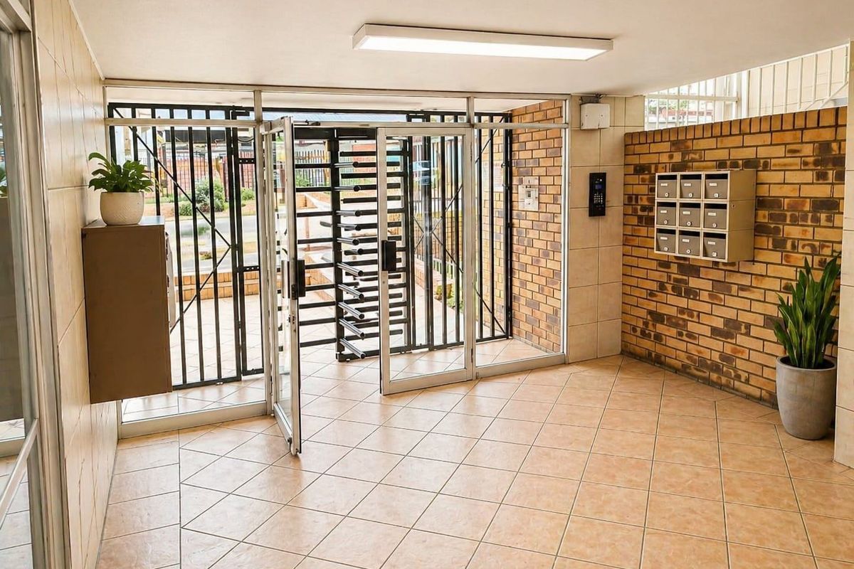 Apartment For Sale In Pretoria - Photo 2
