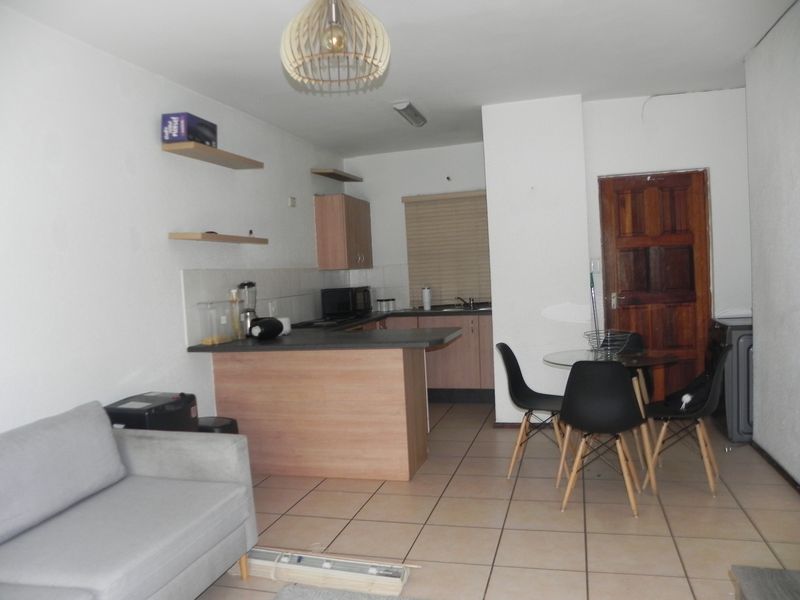 Apartment For Sale In Roodepoort - Photo 3