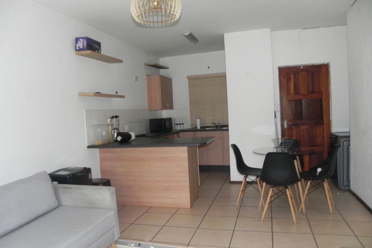 Apartment For Sale In Roodepoort - Photo 3