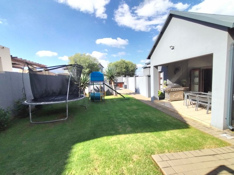 House For Sale In Centurion - Photo 6