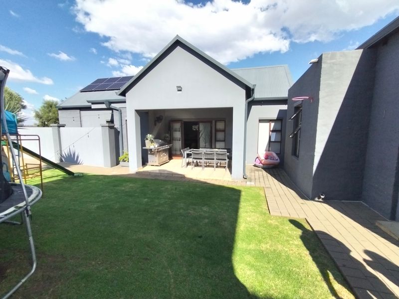 House For Sale In Centurion - Photo 2