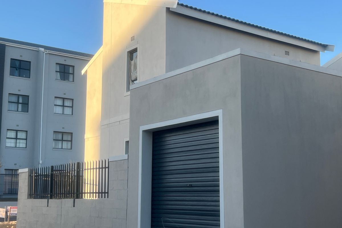 House For Sale In Blouberg - Photo 3