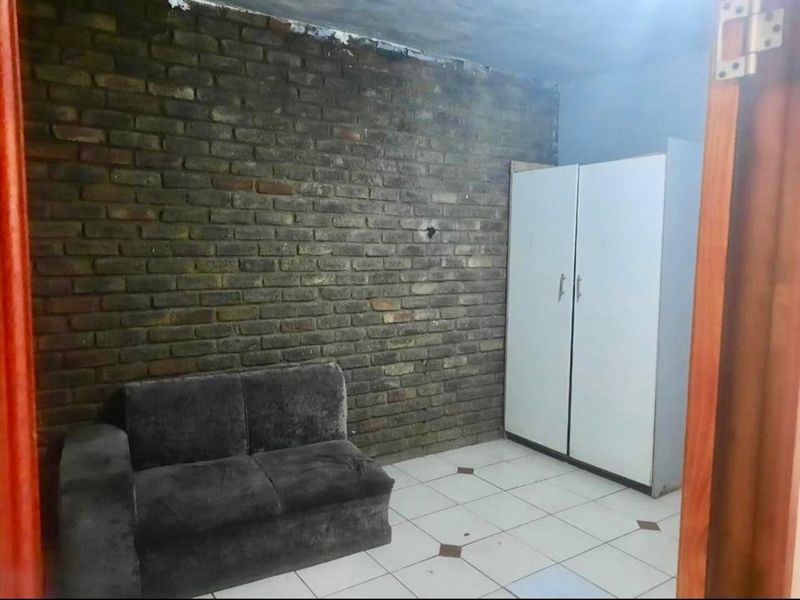 Apartment For Sale In Pretoria - Photo 9