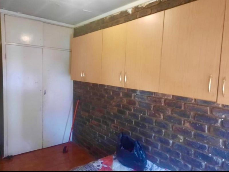 Apartment For Sale In Pretoria - Photo 8