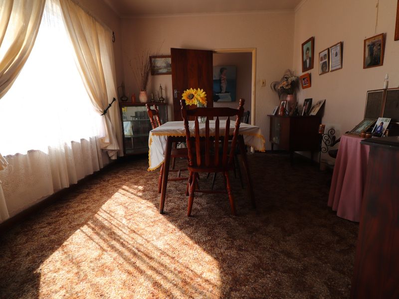 House For Sale In Kuils River - Photo 6