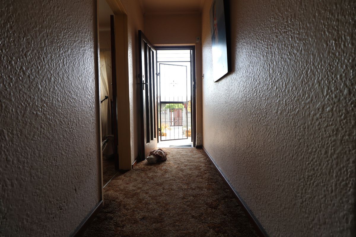 House For Sale In Kuils River - Photo 4